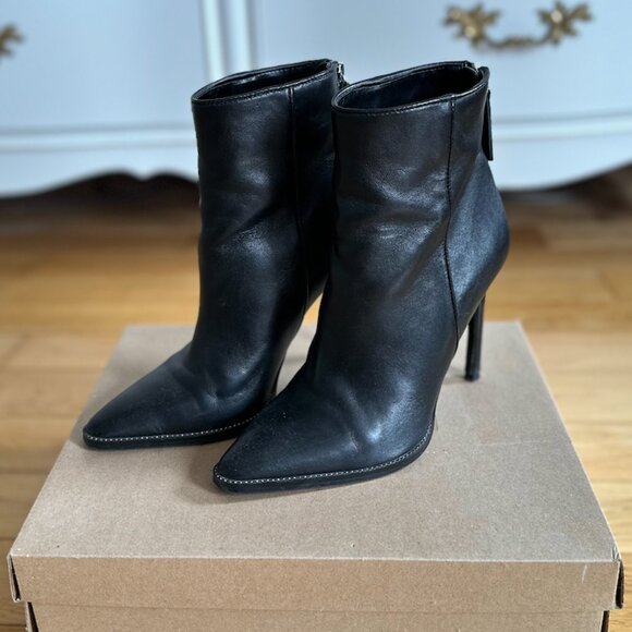 Steve Madden - Black Leather Ankle Stiletto Booties | Size 7 - Picture 3 of 5
